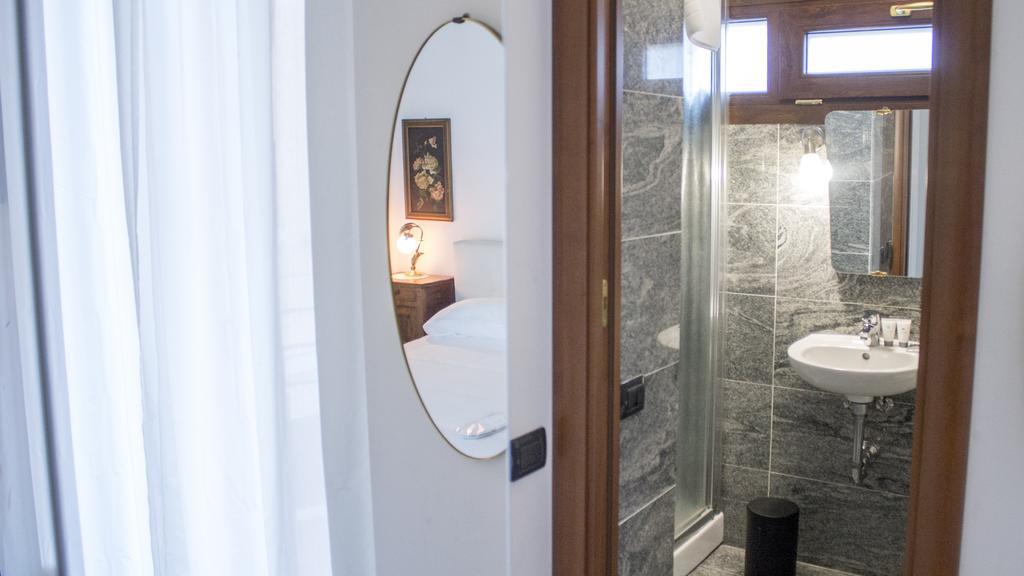 Aiello Suites Milán Pokoj fotografie
